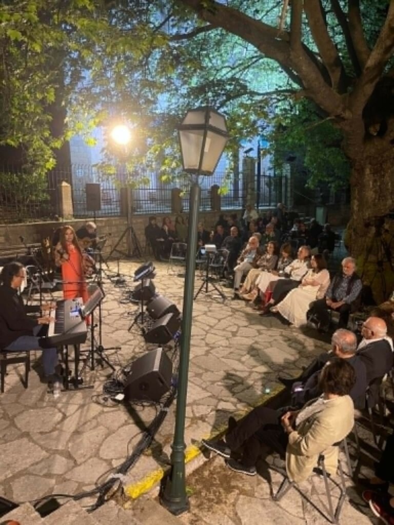 Αυτή η εικόνα δεν έχει ιδιότητα alt. Το όνομα του αρχείου είναι 18-768x1024.jpg